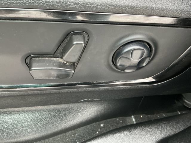 Used 2022 RAM 1500 Limited w/ Body-Colour Bumper Group image 26