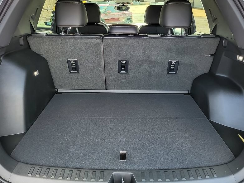 New 2026 GMC Terrain Elevation w/ Elevation Premium Package AWD/4WD image 17