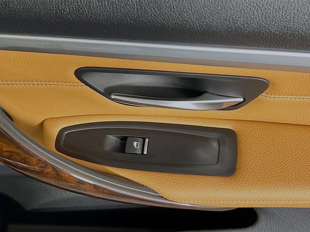 Used 2020 BMW 430i Convertible w/ Convenience Package image 32