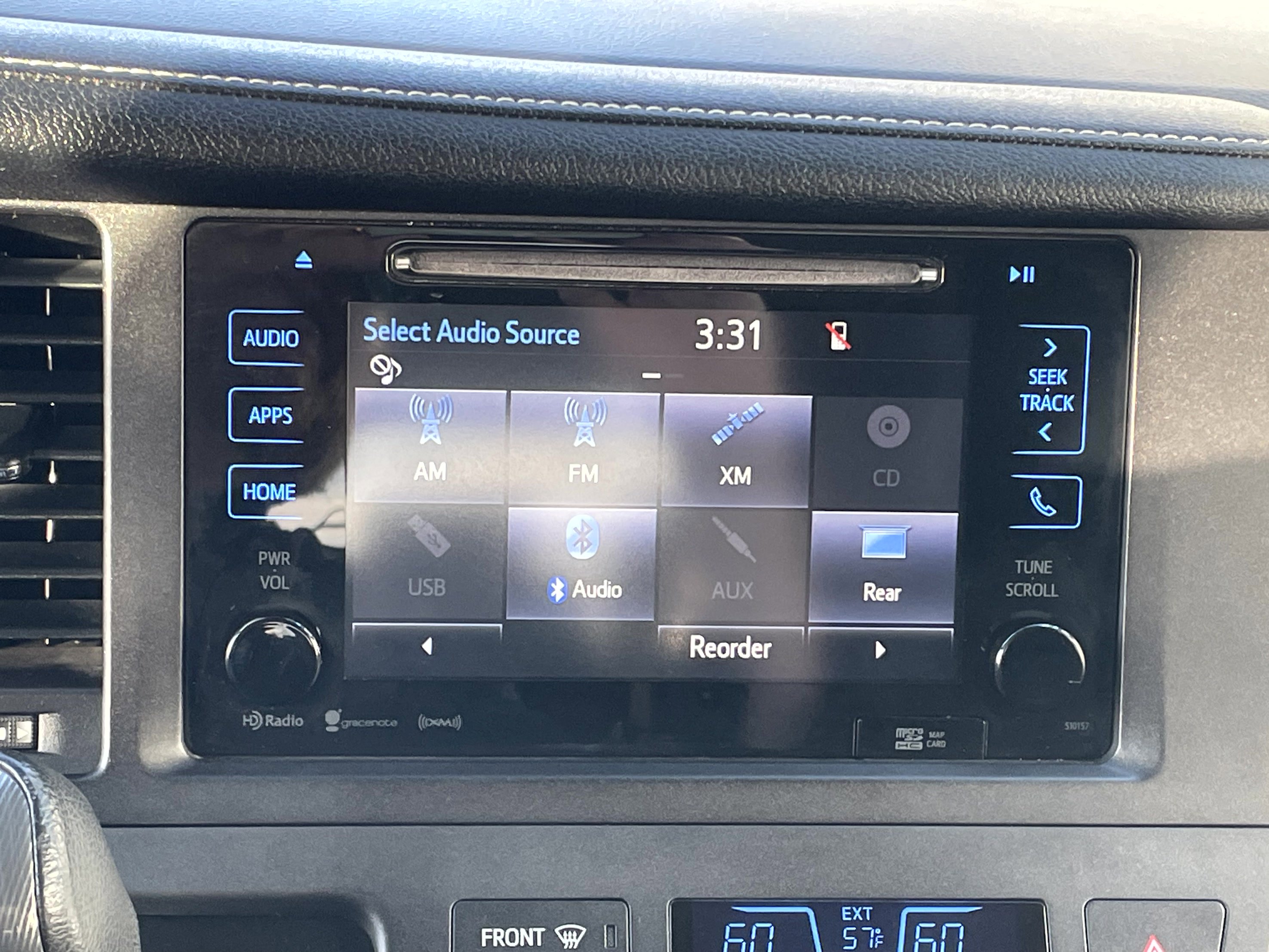 Used 2017 Toyota Sienna SE image 17