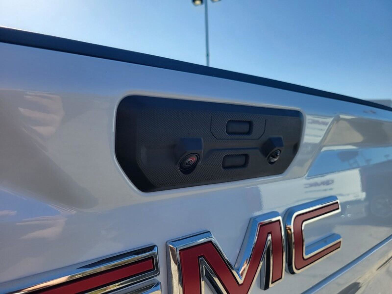 New 2026 GMC Sierra 2500 Denali w/ Denali Reserve Package image 7