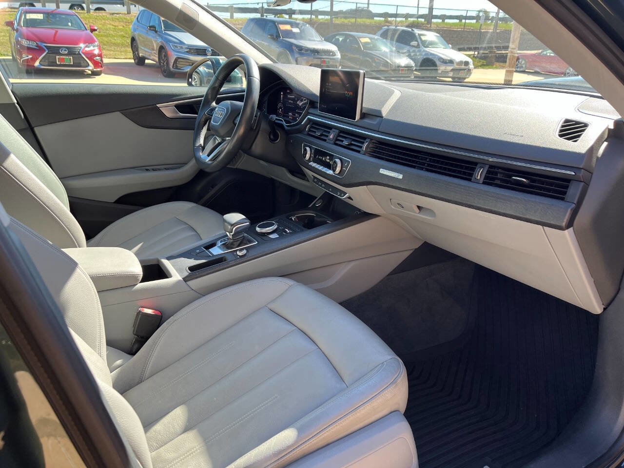 Used 2017 Audi A4 2.0T allroad Premium Plus image 23