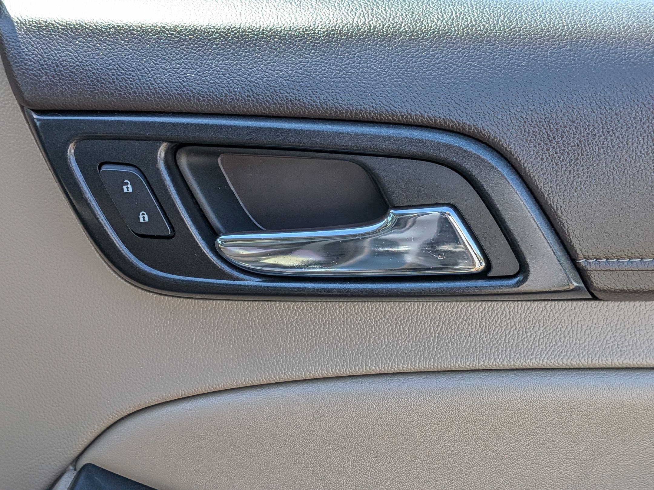 Used 2019 GMC Yukon SLT w/ Premium Edition image 39