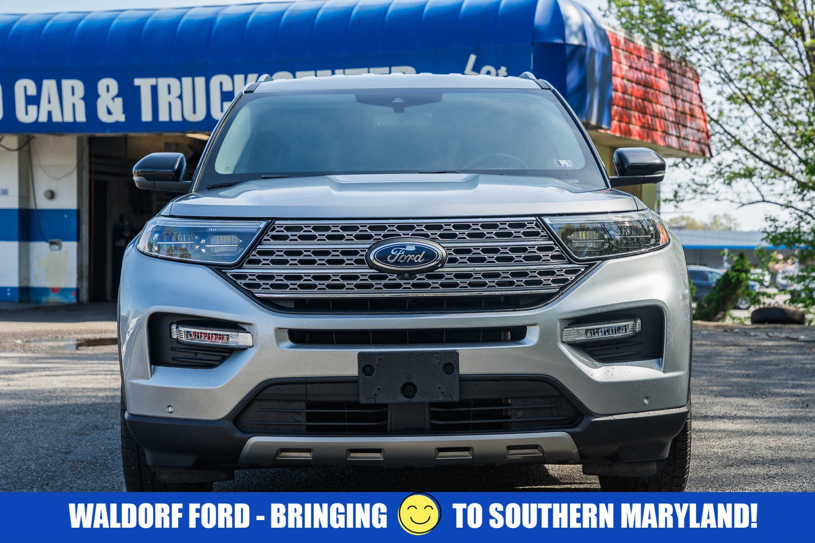 Used 2020 Ford Explorer Limited AWD/4WD image 2