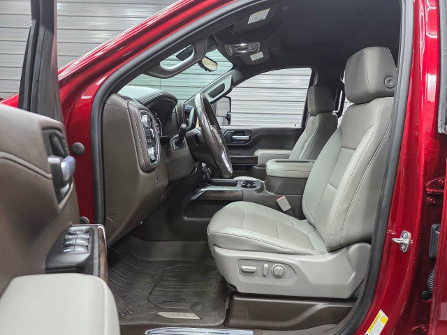 Used 2021 GMC Sierra 1500 SLT w/ SLT Premium Plus Package AWD/4WD image 17
