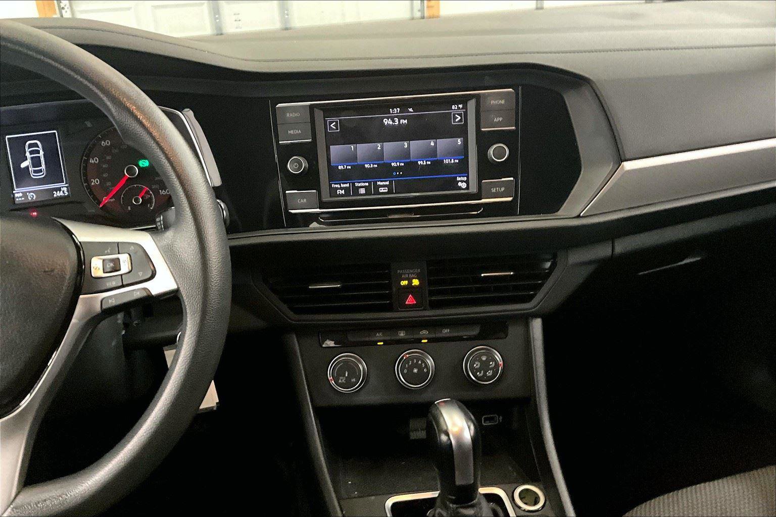 Used 2019 Volkswagen Jetta S w/ Driver Assistance Package image 6
