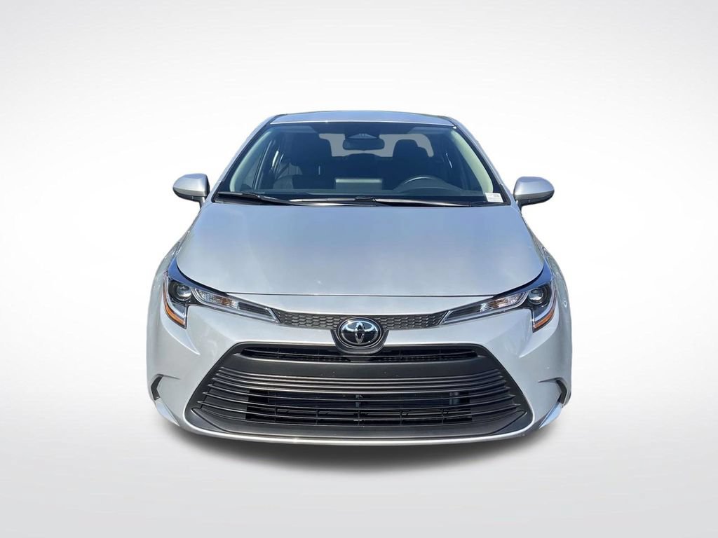 Used 2026 Toyota Corolla LE FWD video 2