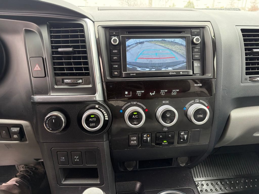 Used 2019 Toyota Sequoia Limited w/ Safety & Convenience Package AWD/4WD image 33