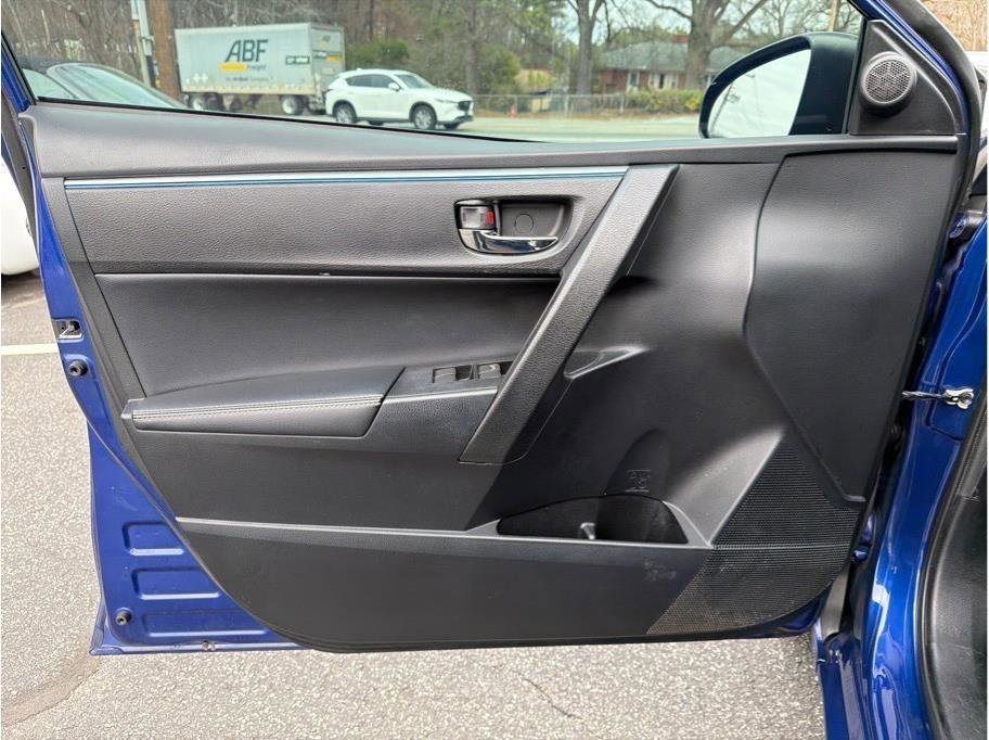 Used 2014 Toyota Corolla S image 7