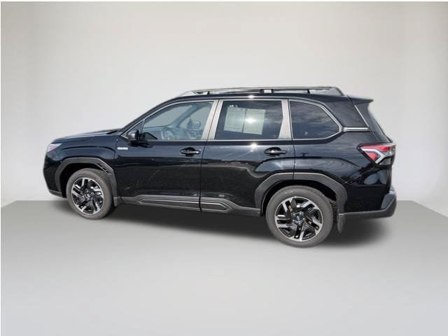 Certified 2025 Subaru Forester Limited AWD/4WD image 6