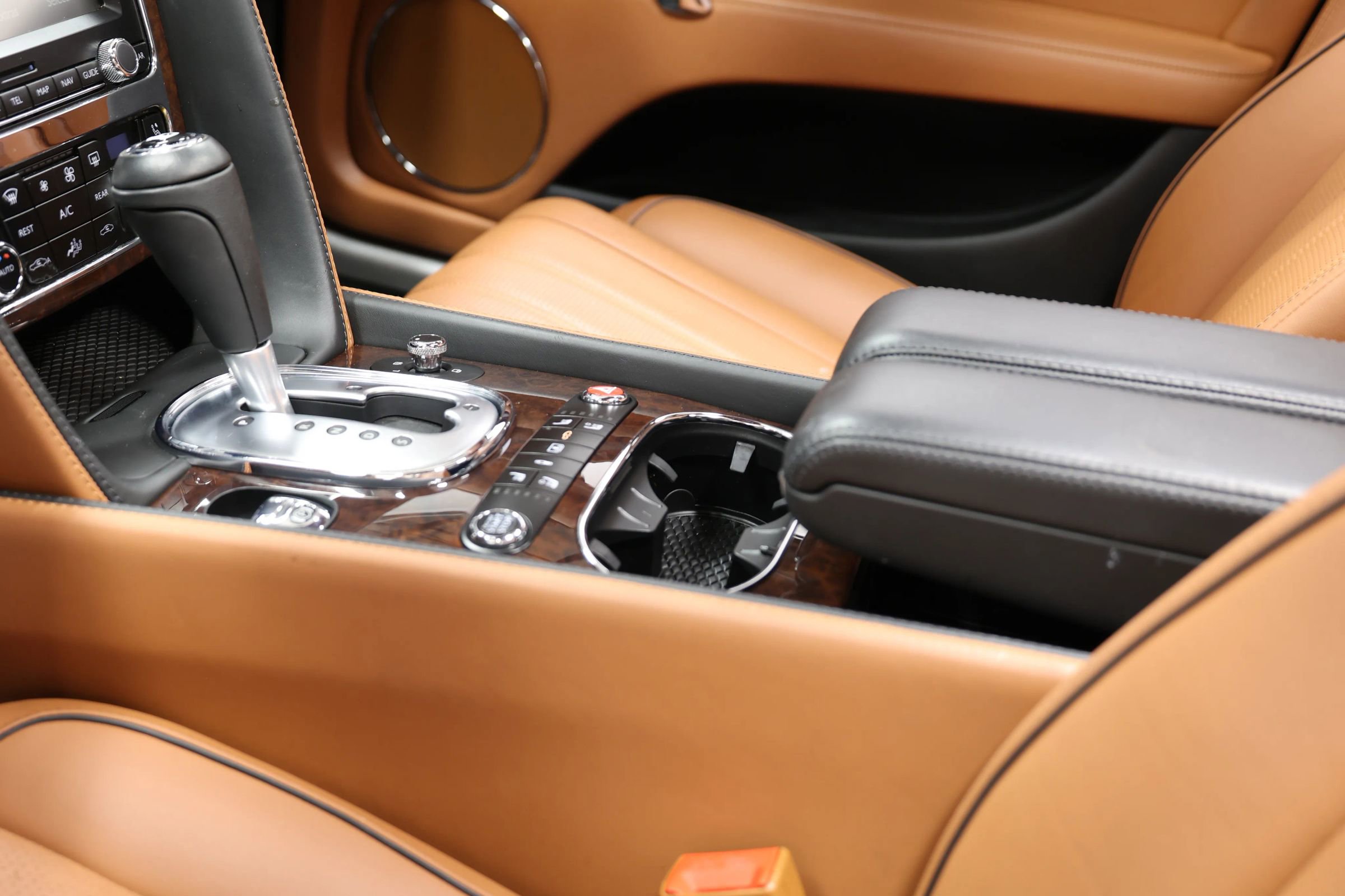 Used 2015 Bentley Flying Spur V8 AWD/4WD image 33