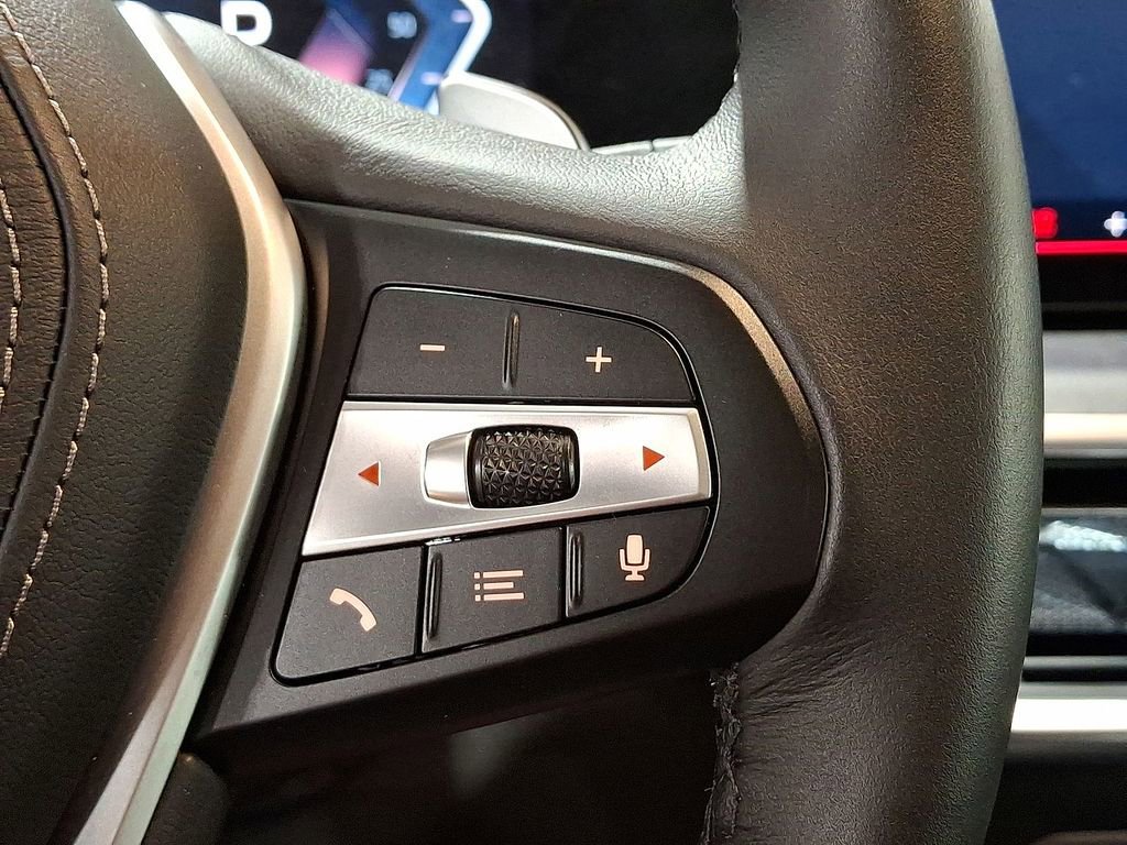 Used 2025 BMW X5 xDrive40i w/ Premium Package image 14