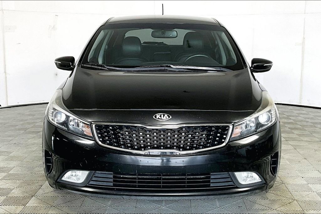 Used 2017 Kia Forte EX image 3