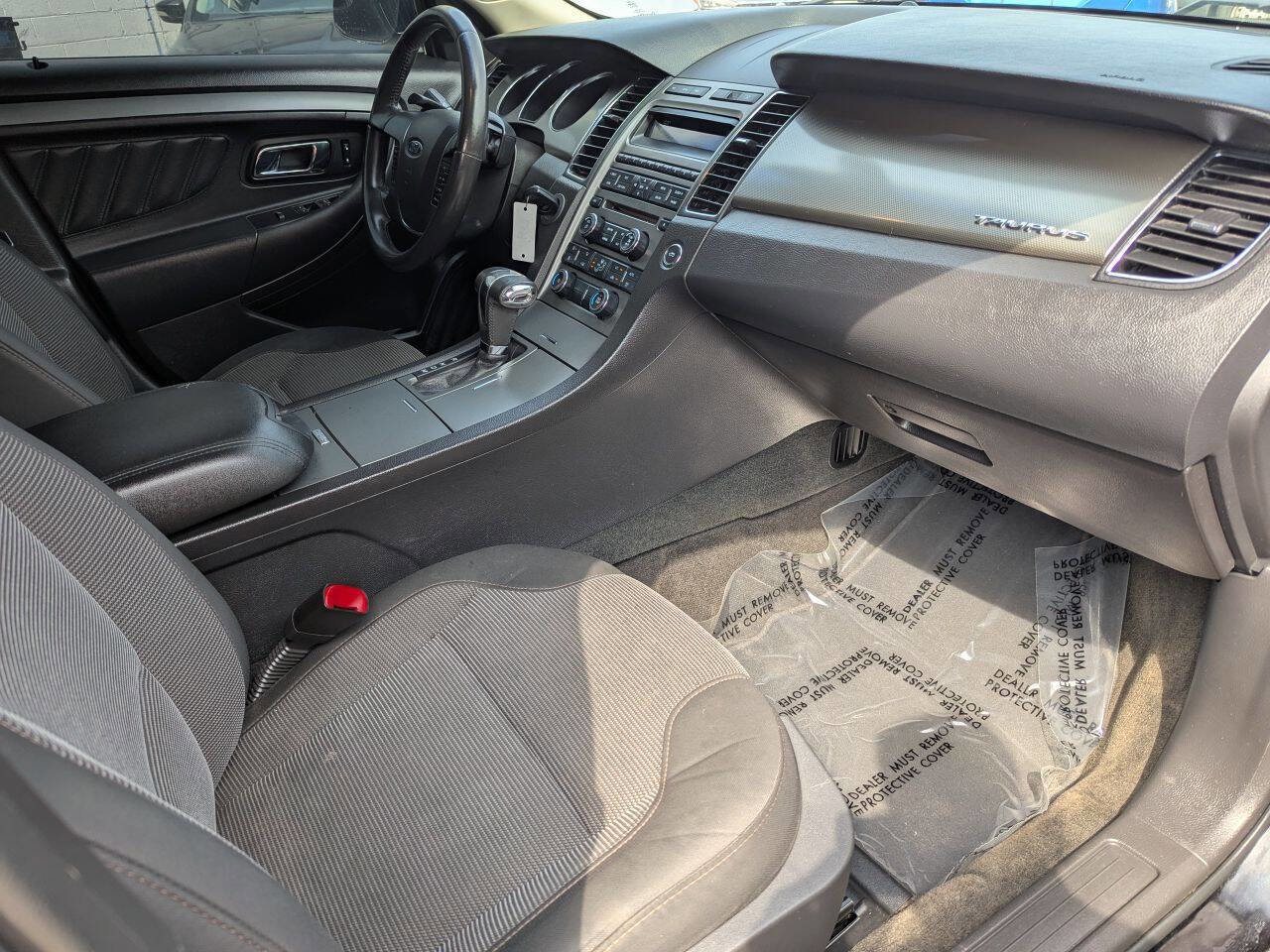 Used 2012 Ford Taurus SEL image 10