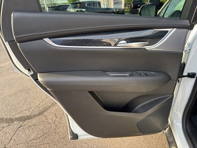 Certified 2023 Cadillac XT5 Premium Luxury AWD/4WD image 17