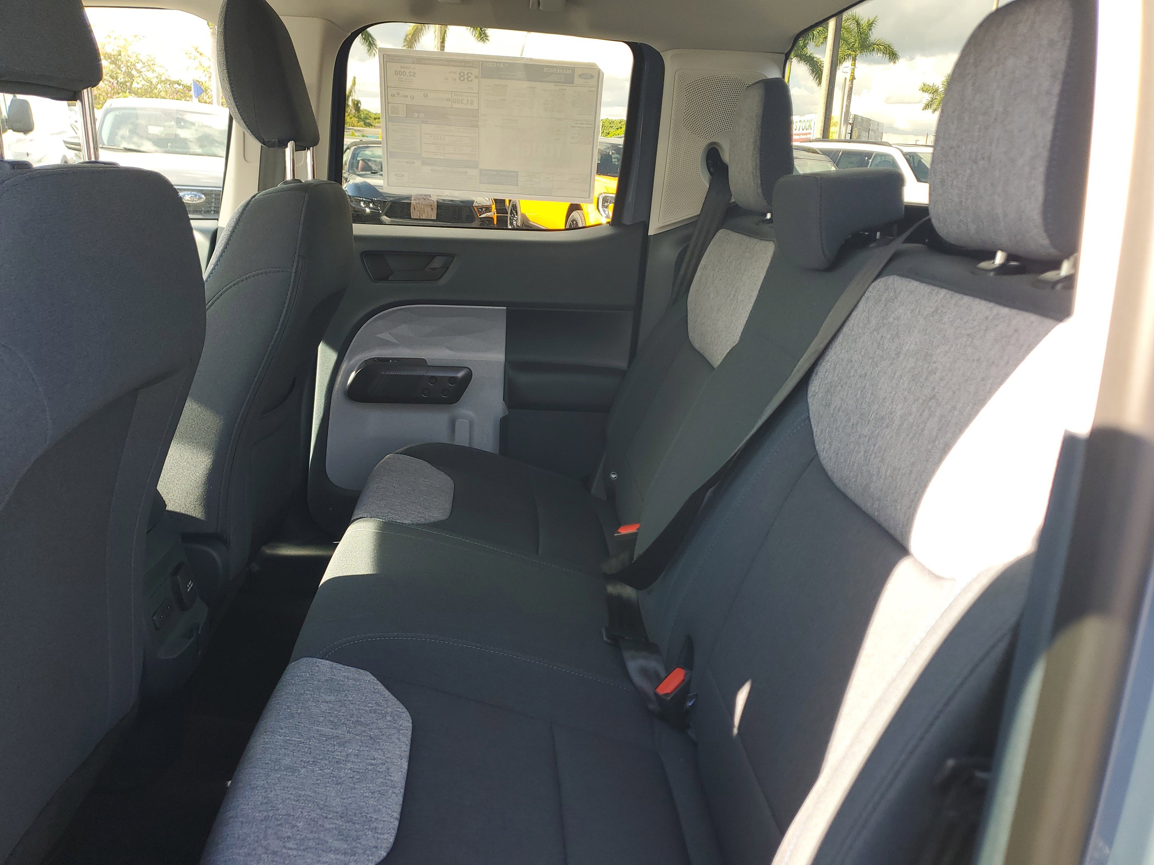 New 2026 Ford Maverick XLT w/ XLT Luxury Package FWD image 11