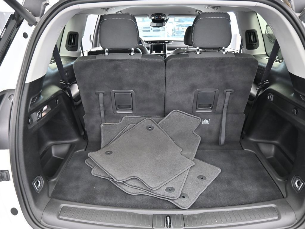 Used 2023 Jeep Grand Cherokee L Laredo w/ Luxury Tech Group I image 42