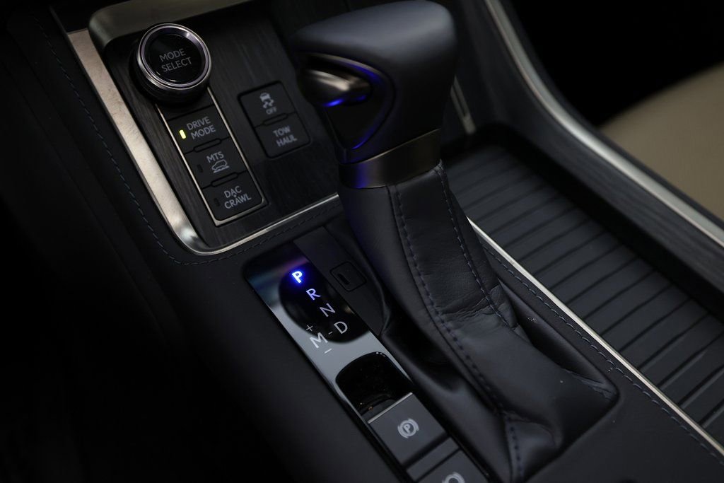 Used 2024 Lexus GX 550 AWD/4WD image 24