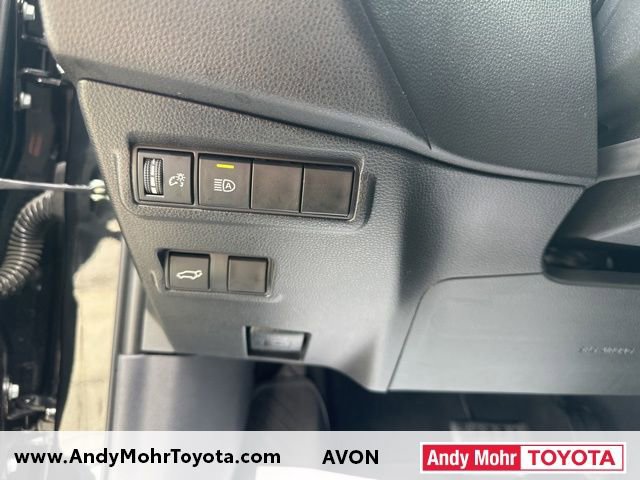 Used 2023 Toyota Corolla Cross XLE w/ Convenience Package AWD/4WD image 13