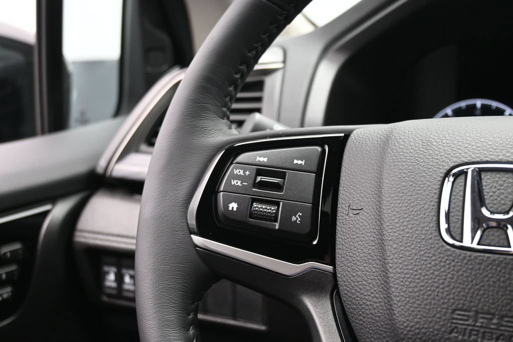 Used 2025 Honda Odyssey Elite image 51