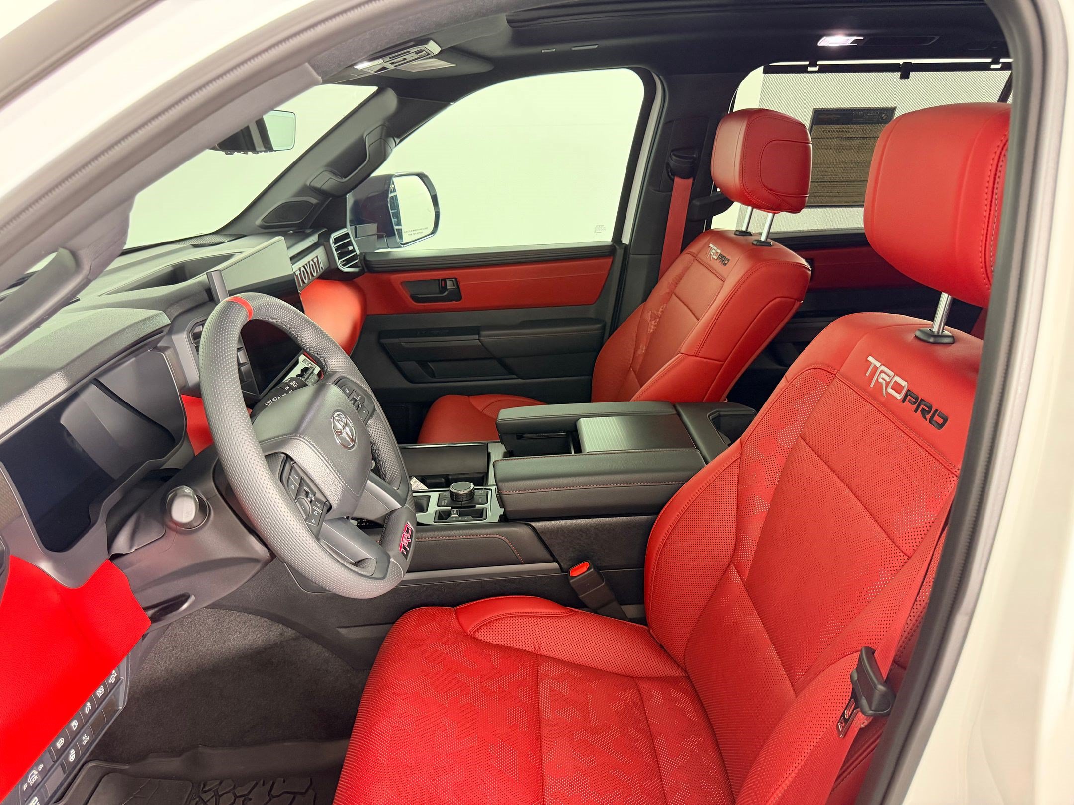 Used 2025 Toyota Sequoia TRD Pro AWD/4WD image 5