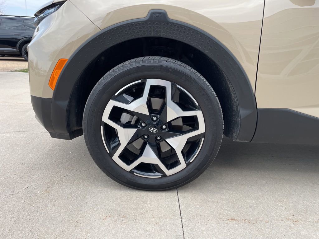 Used 2023 Hyundai Santa Cruz Limited image 18