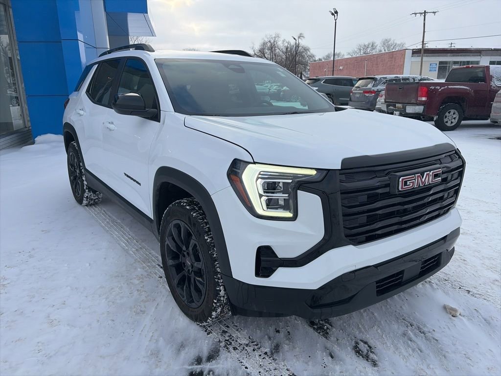 Used 2026 GMC Terrain Elevation w/ Elevation Premium Package image 5