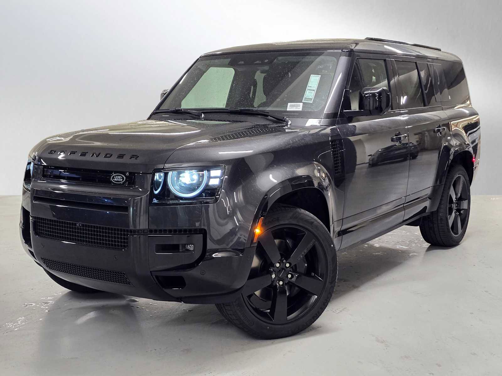 New 2026 Land Rover Defender 130 X-Dynamic SE image 1