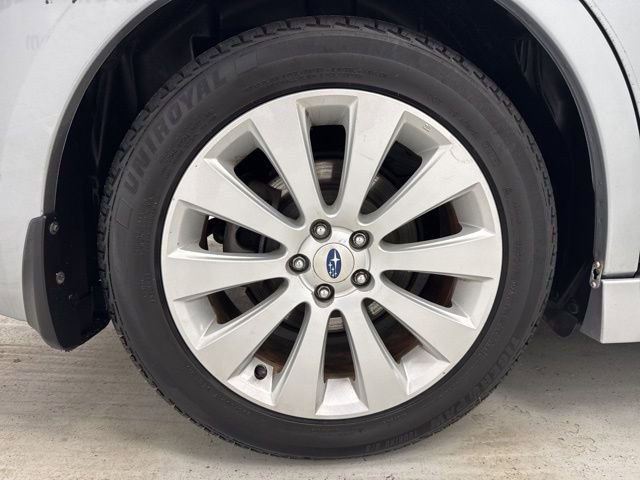 Used 2012 Subaru Legacy 3.6R Limited w/ Utility Pkg 1 AWD/4WD image 30