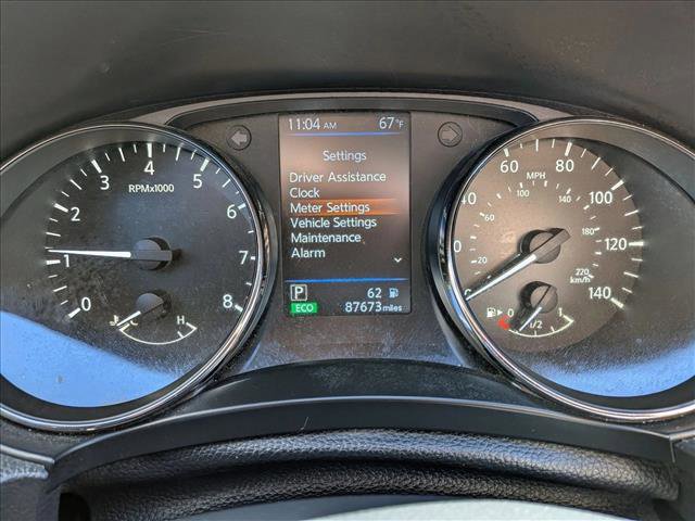 Used 2020 Nissan Rogue SV image 12