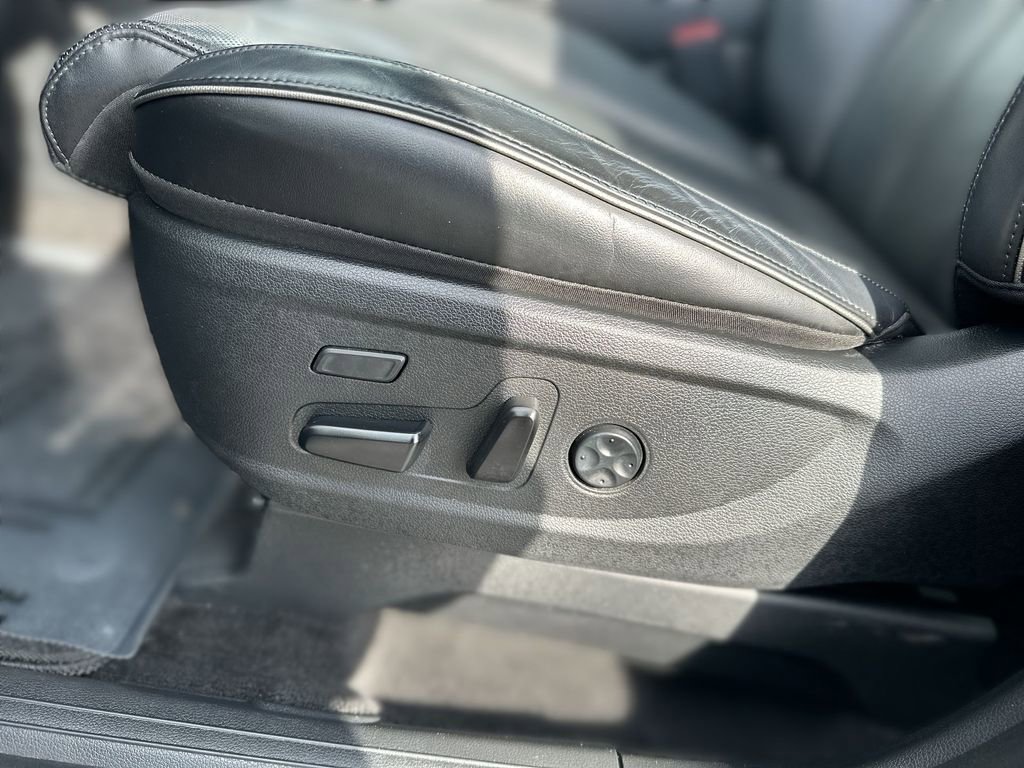 Used 2022 Hyundai Palisade Calligraphy image 14