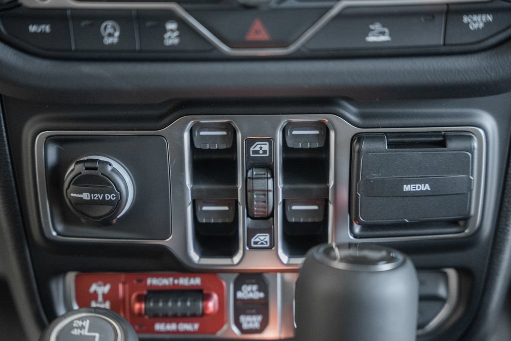 New 2026 Jeep Wrangler Unlimited Rubicon AWD/4WD image 24