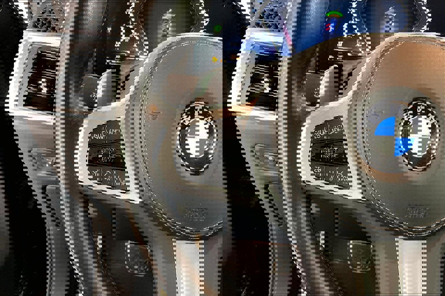 Certified 2024 BMW X5 xDrive40i w/ M Sport Package image 18