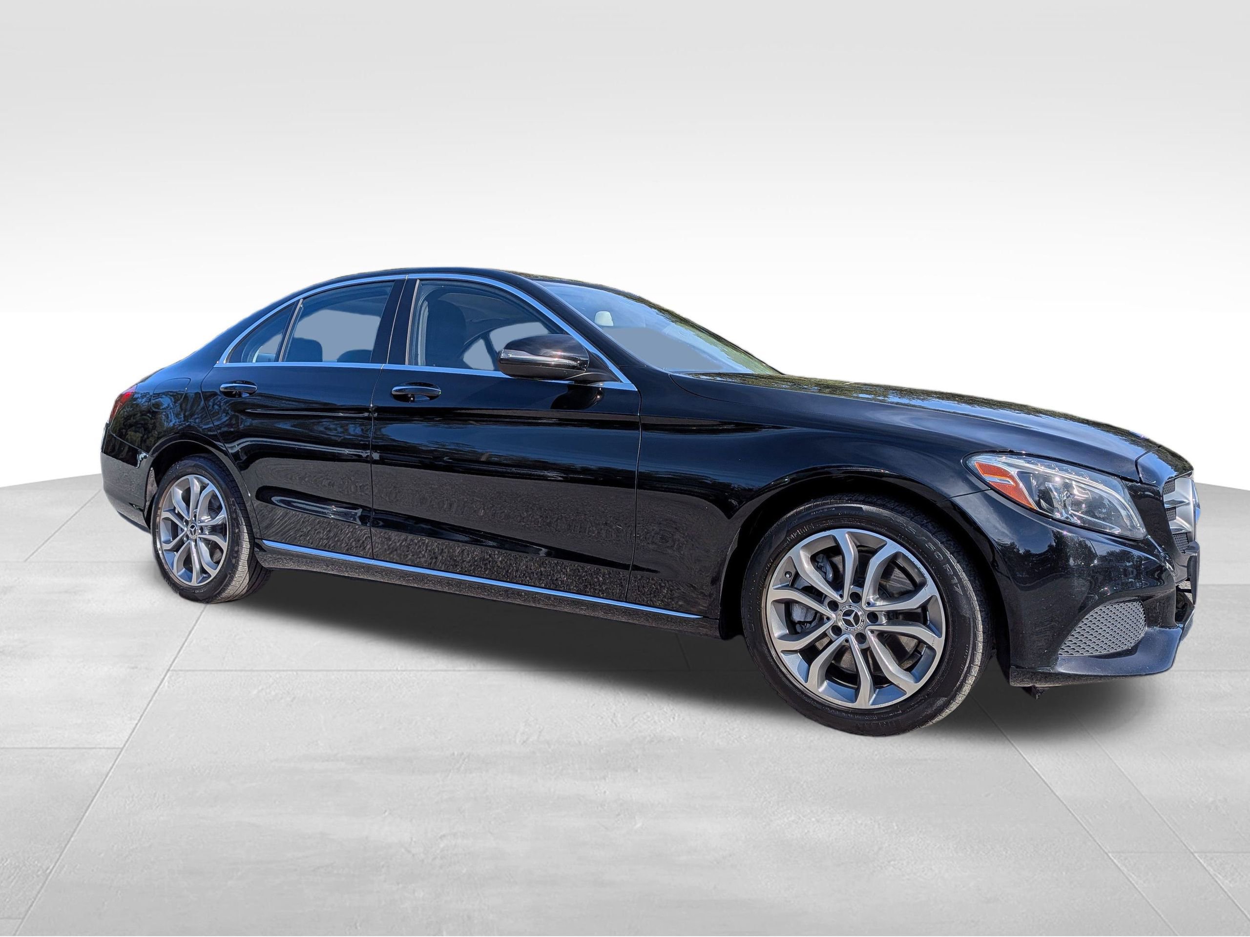 Used 2016 Mercedes-Benz C 300 4MATIC Sedan image 1