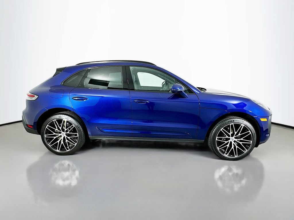 New 2025 Porsche Macan AWD/4WD image 8