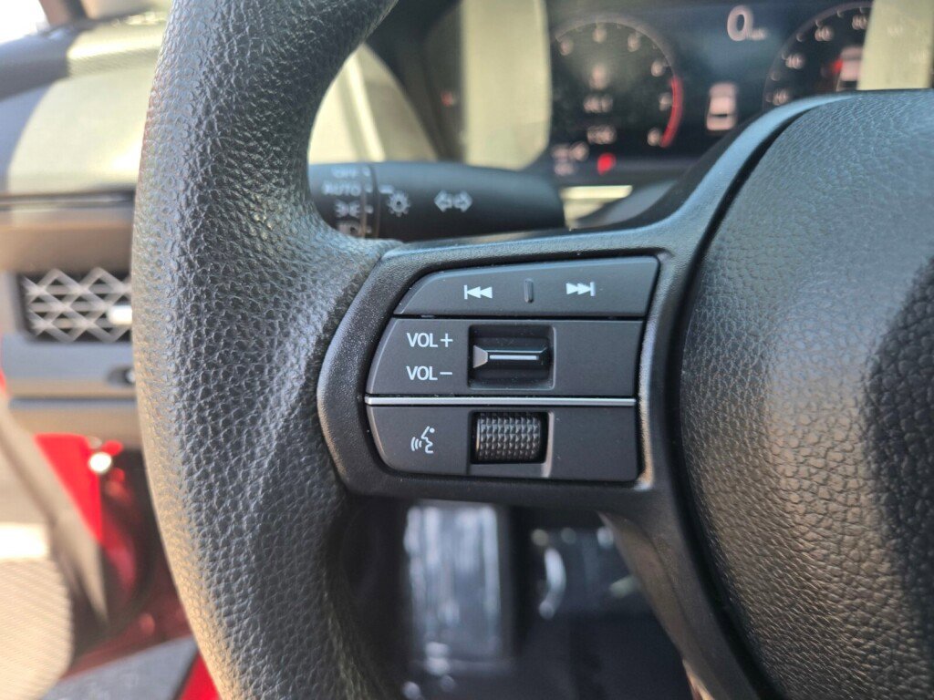 Certified 2025 Honda Accord SE image 24
