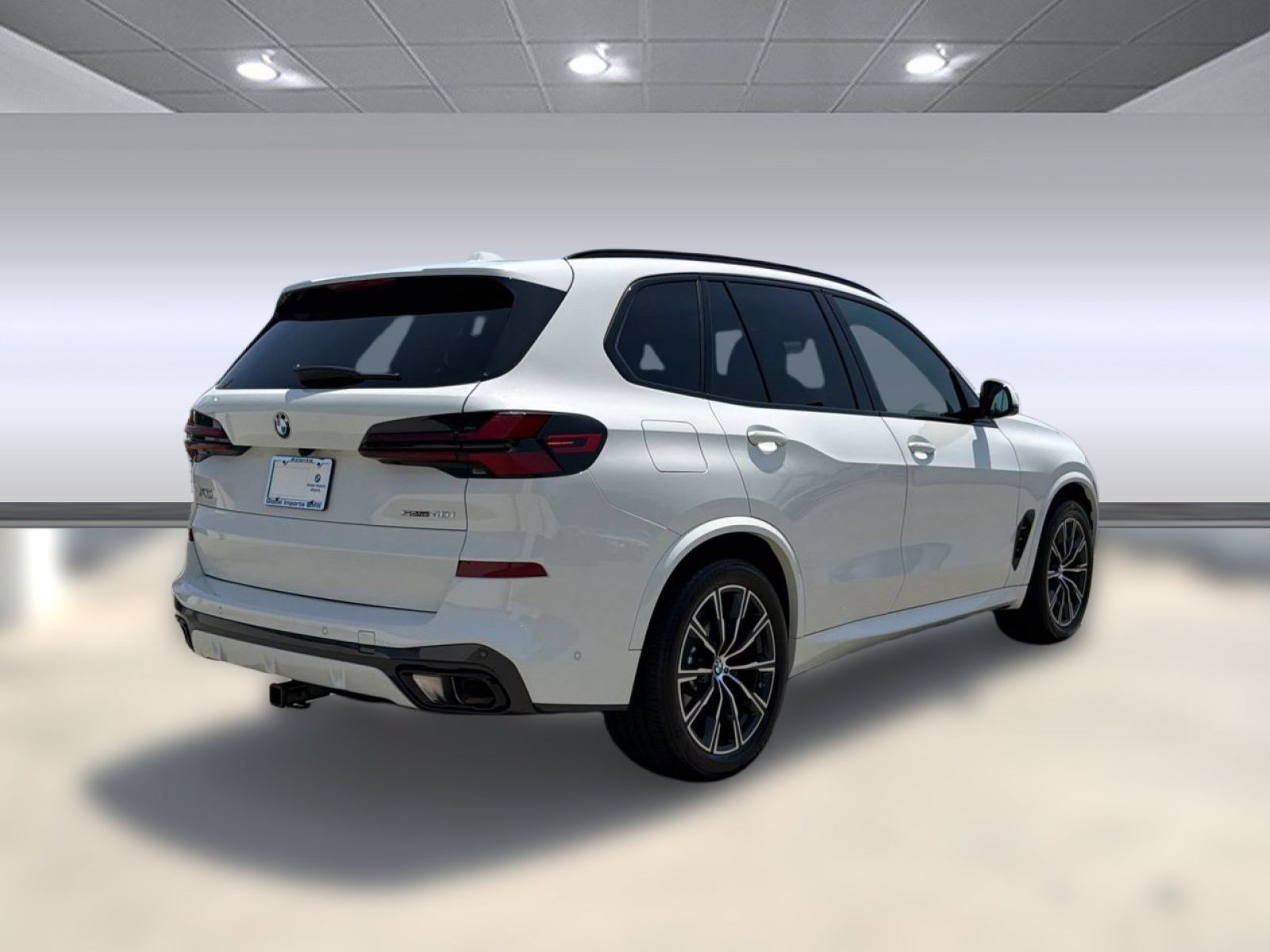 Certified 2025 BMW X5 sDrive40i w/ M Sport Package RWD image 8