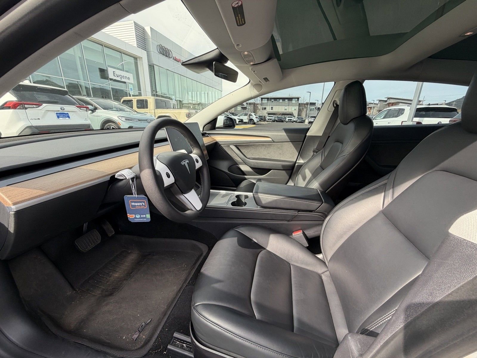 Used 2021 Tesla Model 3 Standard Range Plus image 8