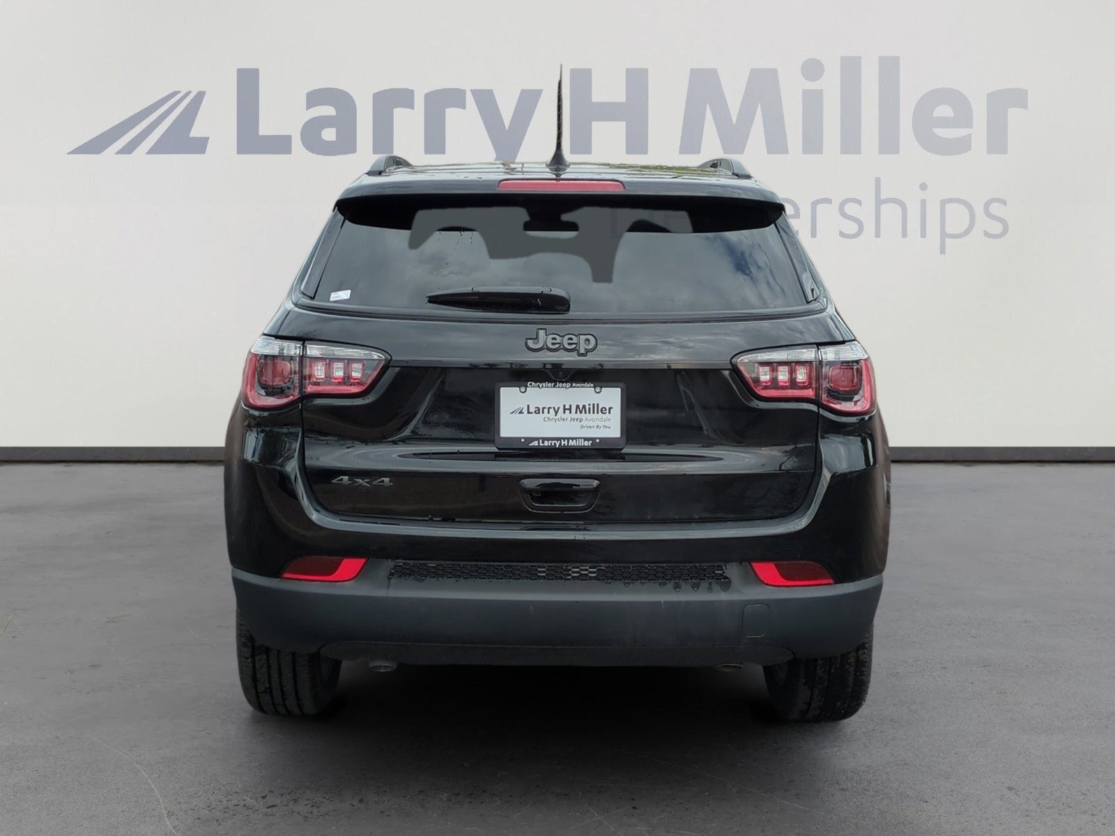 New 2026 Jeep Compass Latitude image 4