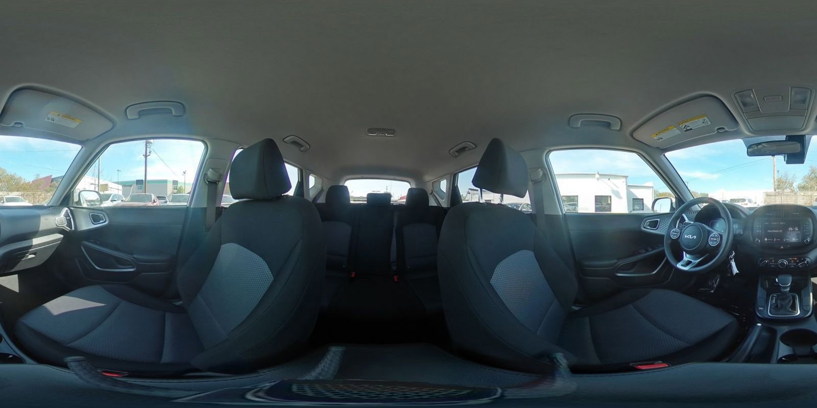 Used 2025 Kia Soul LX w/ LX Technology Package image 40