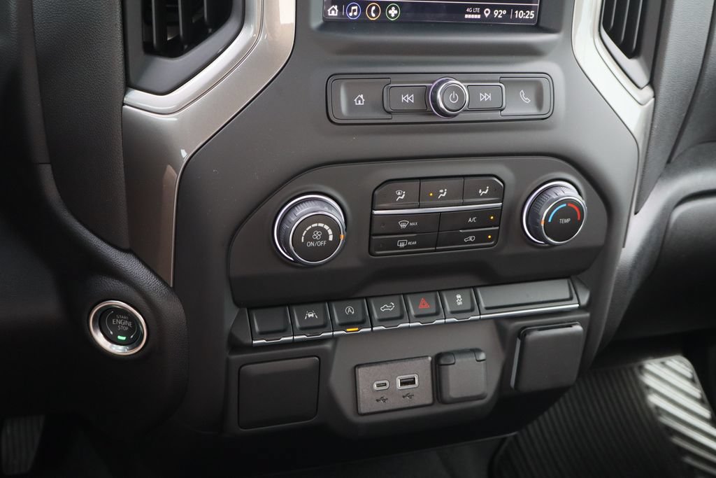 Certified 2026 Chevrolet Silverado 1500 Custom AWD/4WD image 18