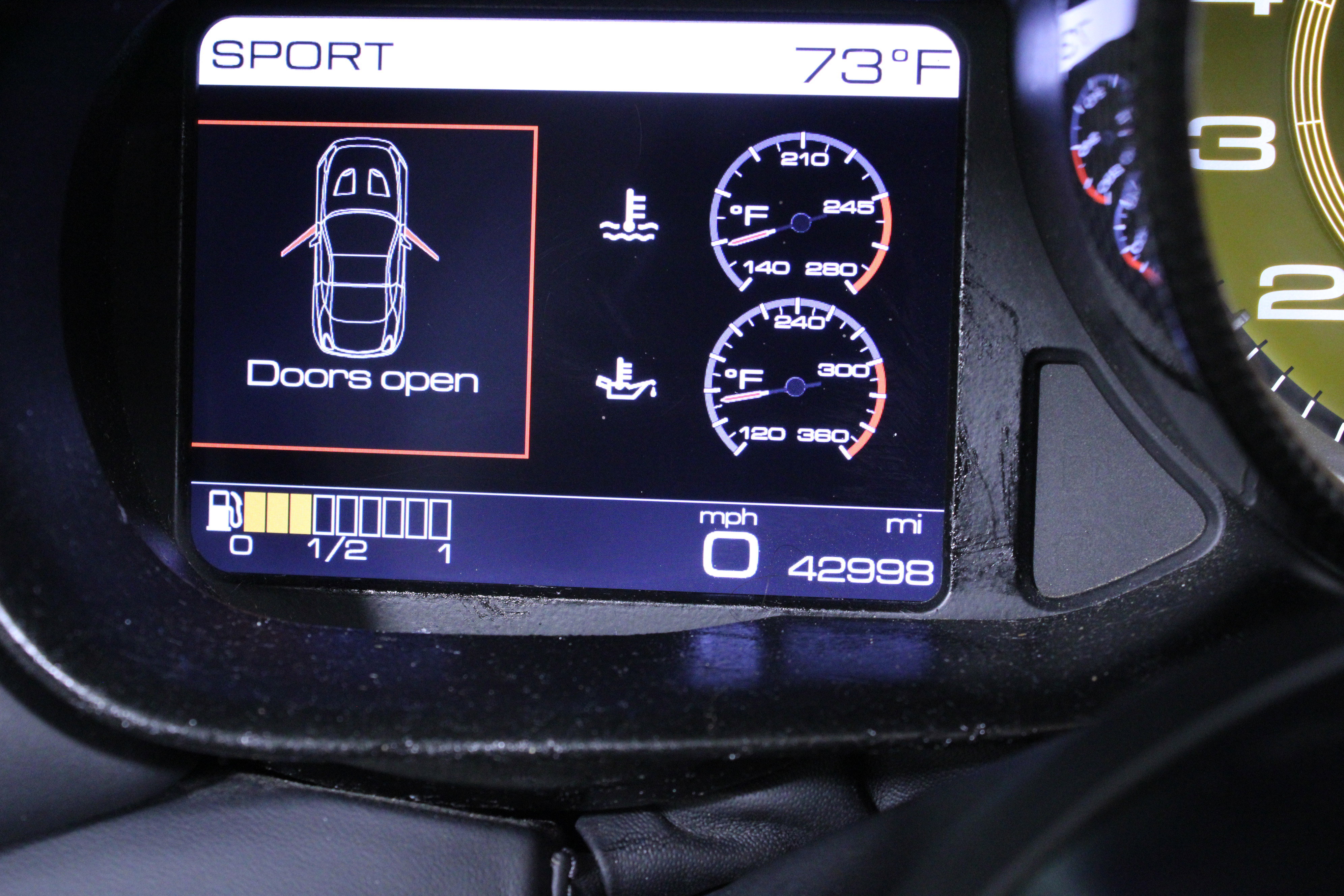 Used 2015 Ferrari California T image 26