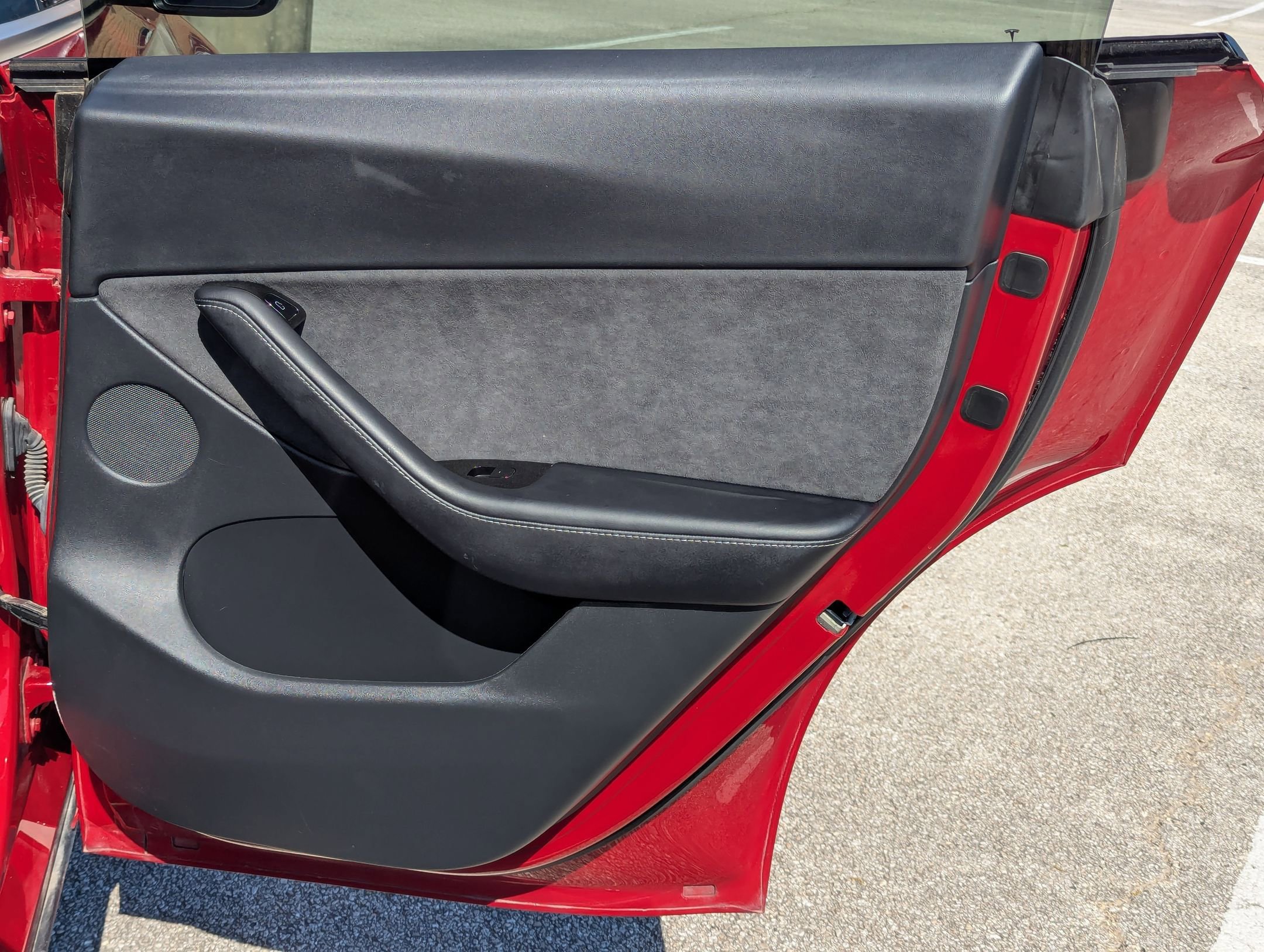 Used 2021 Tesla Model Y Long Range image 24