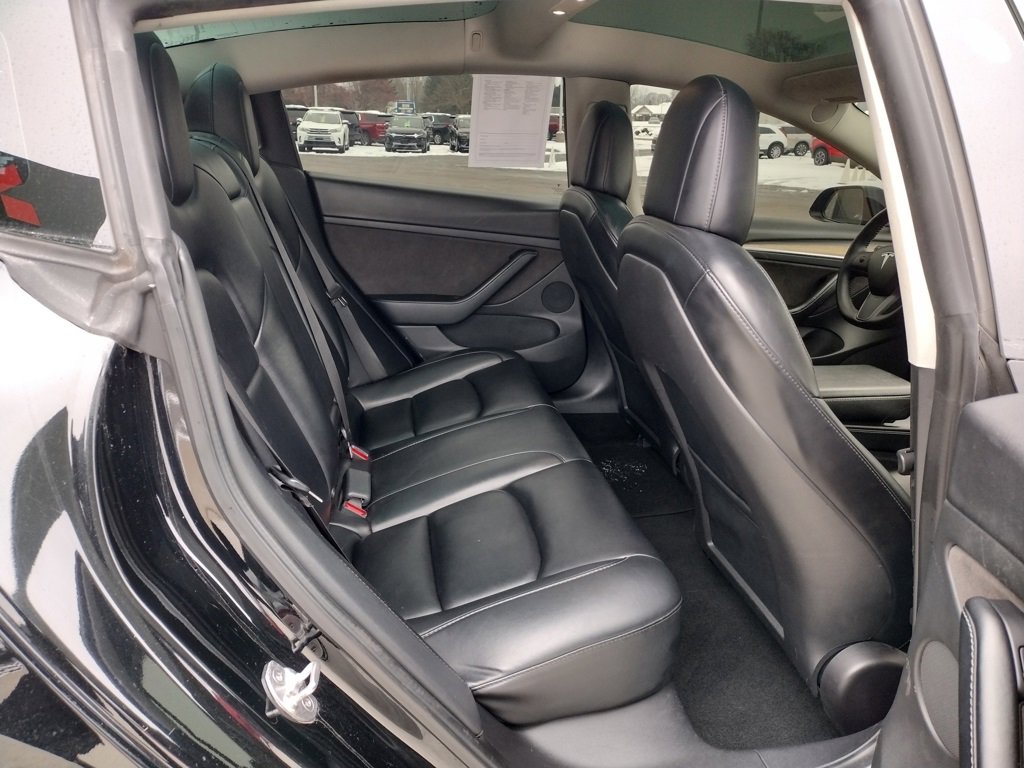 Used 2022 Tesla Model 3 Long Range image 11