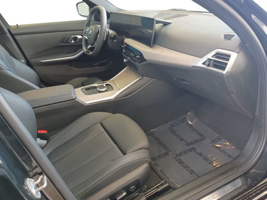 Used 2025 BMW 330i Sedan RWD image 24
