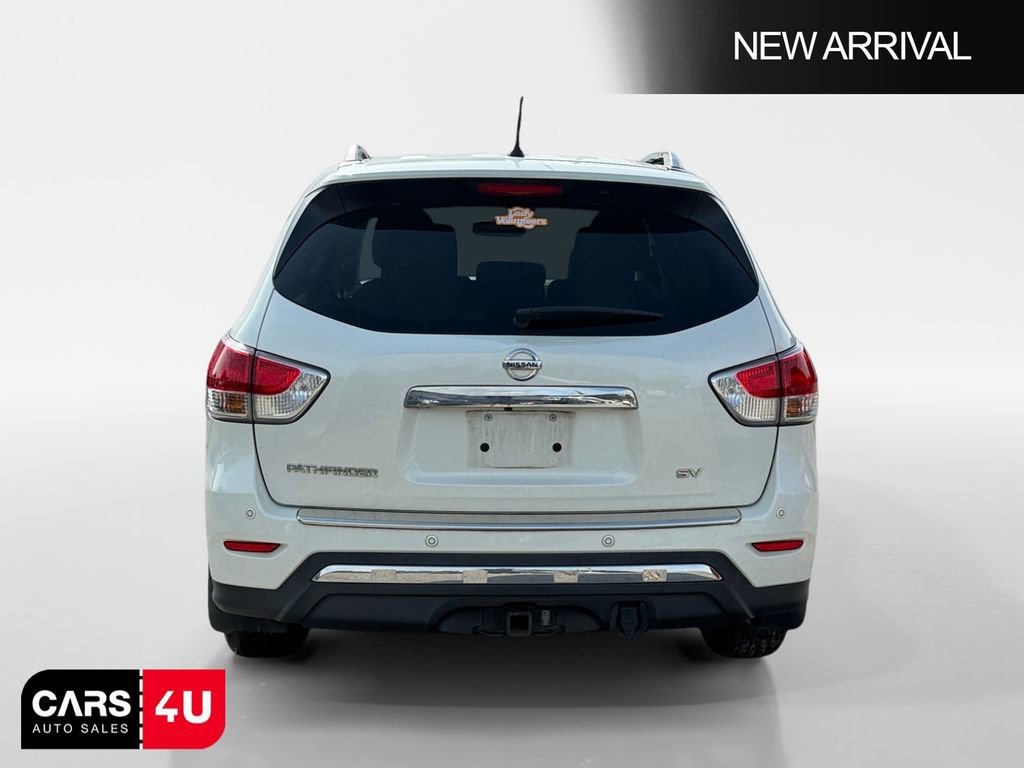 Used 2016 Nissan Pathfinder SV w/ Trailer Tow Package FWD image 6