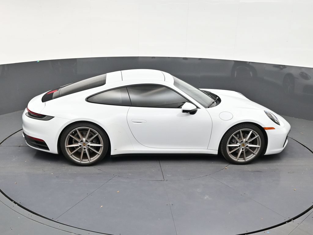 Used 2022 Porsche 911 Carrera RWD image 17