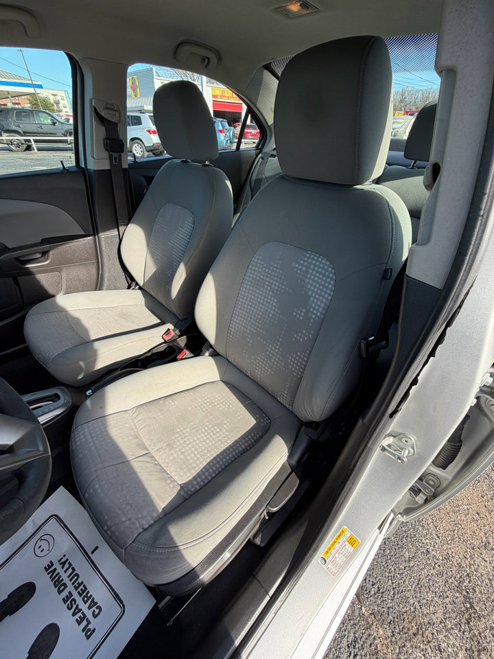 Used 2012 Chevrolet Sonic LS image 11