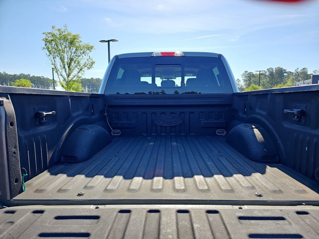 Used 2020 Ford F150 Lariat w/ Max Trailer Tow Package image 15