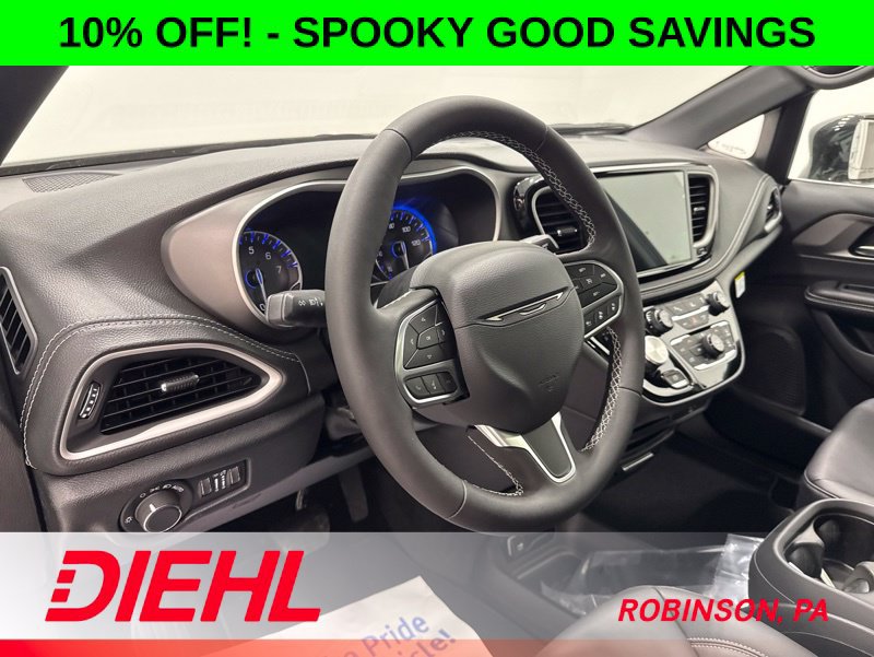 New 2027 Chrysler Pacifica Select w/ Family Tech Group FWD image 26